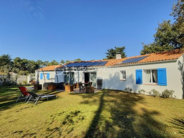 A louer LONGèRE 6 PIECES 163 M2 BORD DE MER SAINT JEAN DE MONTS