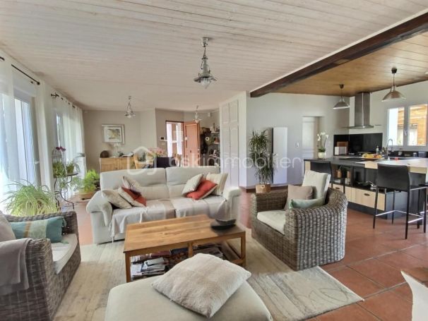 A louer LONGèRE 6 PIECES 163 M2 BORD DE MER SAINT JEAN DE MONTS