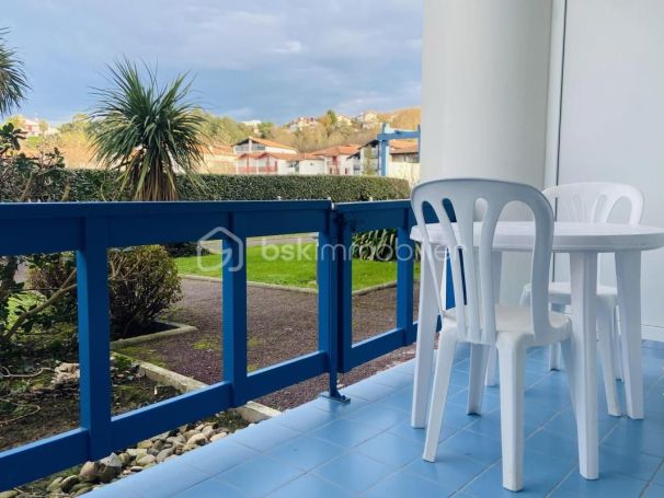 A louer STUDIO 30 M2 TERRASSE PLAGE à PIED CIBOURE