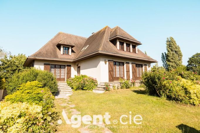 A louer MAISON D'ARCHITECTE ESQUAY NOTRE DAME