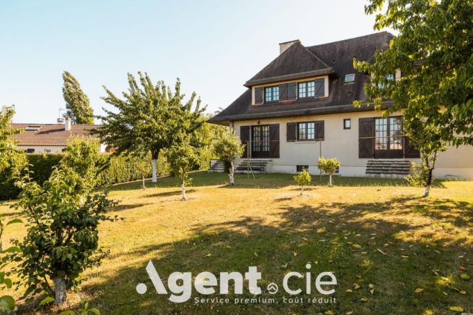 A louer MAISON D'ARCHITECTE ESQUAY NOTRE DAME