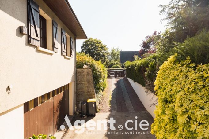 A louer MAISON D'ARCHITECTE ESQUAY NOTRE DAME