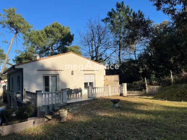 A louer MAISON 10 PIECES 178 M2 PLAGE à PIED SAINT GEORGES DE DIDONNE