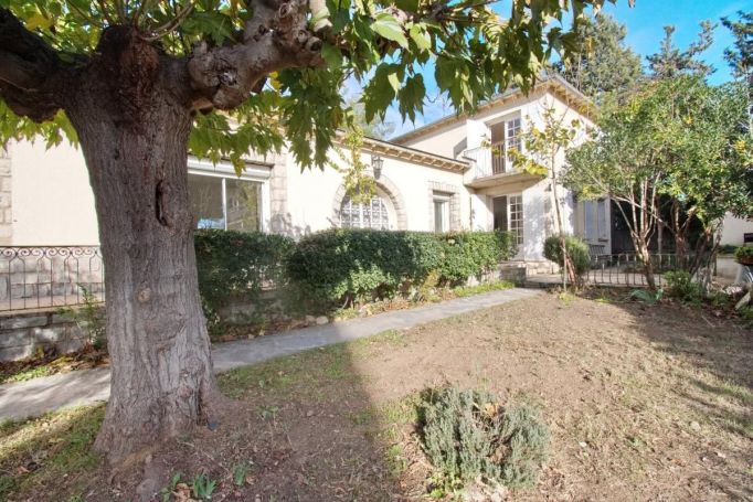 A louer MAISON DE MAîTRE PEZENAS