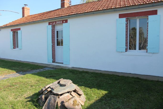 A louer LONGèRE 3 PIECES 79 M2 GIVRAND