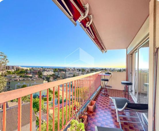 A louer APPARTEMENT T5 100 M2 TERRASSE VUE MER CAGNES SUR MER
