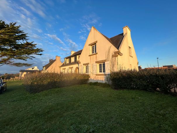 vente Maison bretonne première ligne vue mer Plouhinec