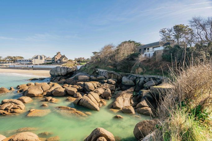 vente Villa vue mer avec accès direct à la plage à Trégastel