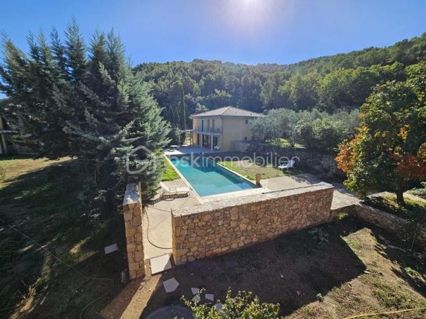 A louer APPARTEMENT NEUF T2 56 M2 TERRASSE DRAGUIGNAN