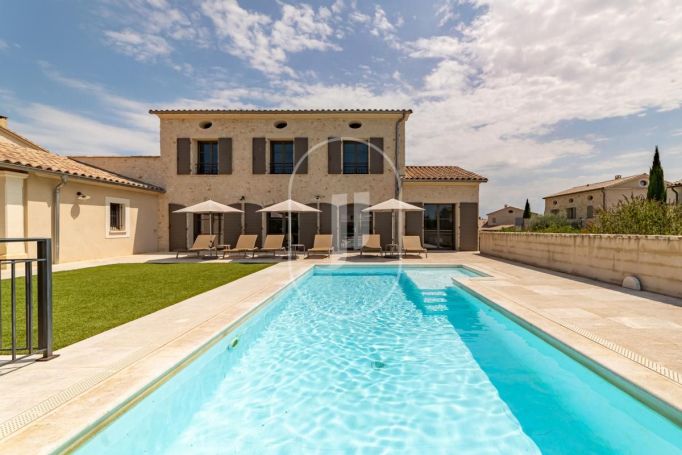 A louer MAISON CONTEMPORAINE UZES